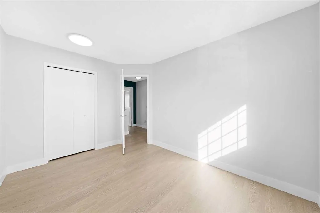 30 Hidden Circle NW
