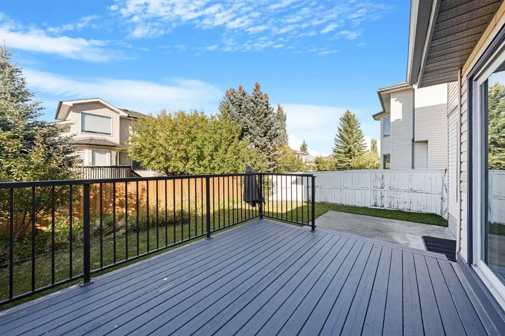 30 Hidden Circle NW