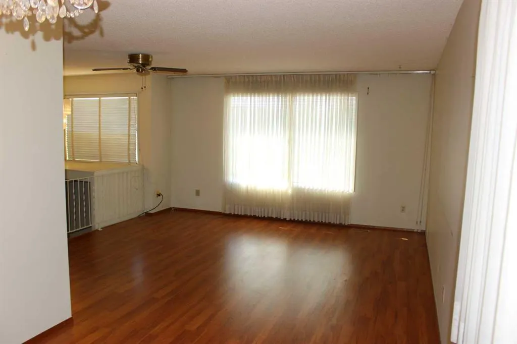 2409 17 Street N