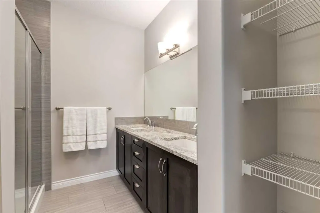 39 Quarry Gate SE, #302