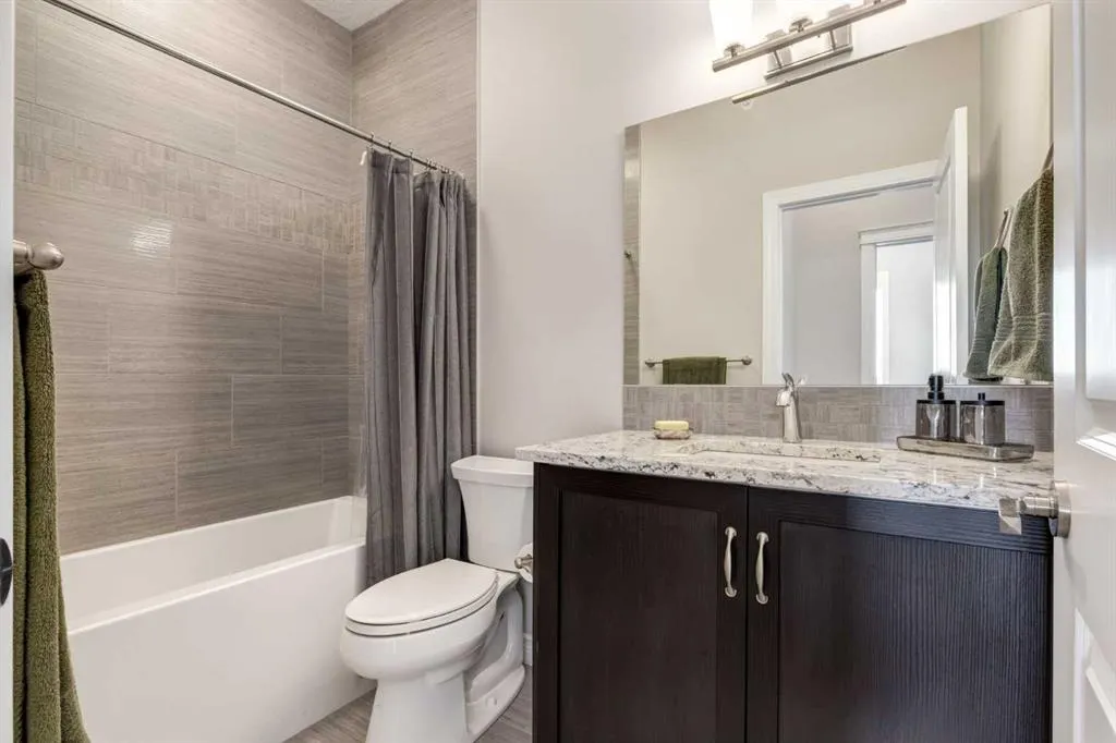 39 Quarry Gate SE, #302