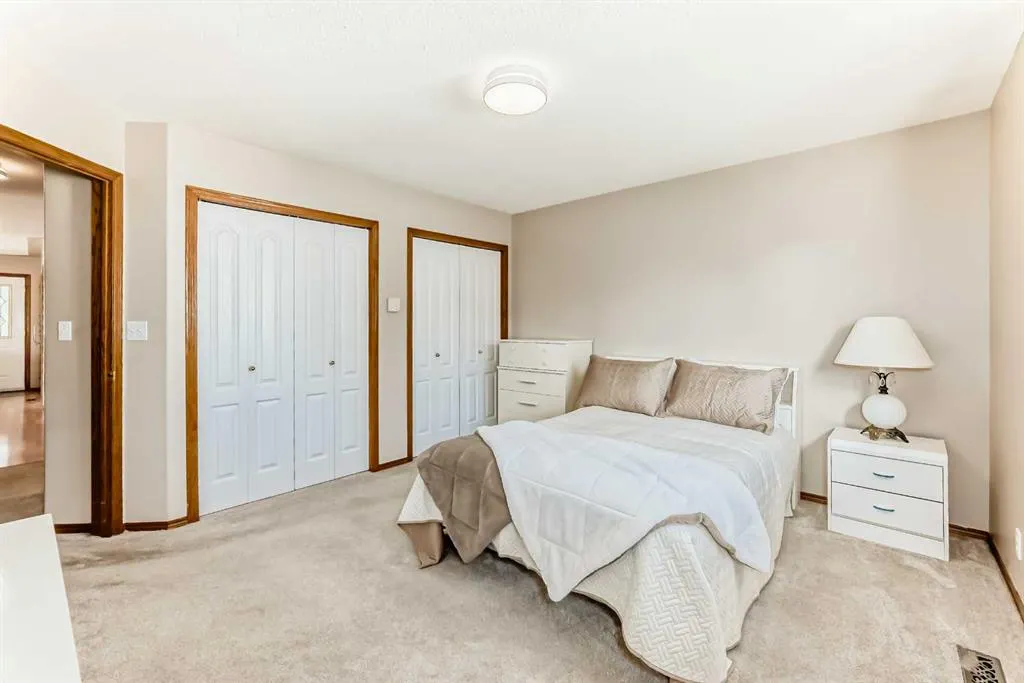 29 Rowell Close
