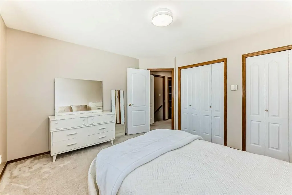 29 Rowell Close