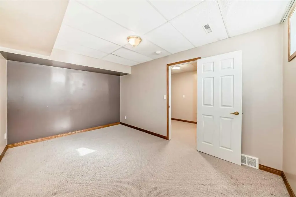 29 Rowell Close