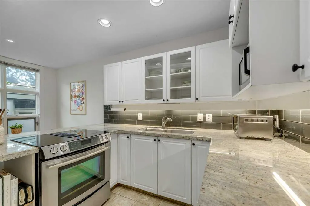 1625 15 Avenue SW, #202