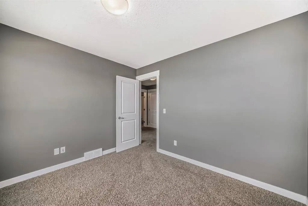 288 Rainbow Falls Green