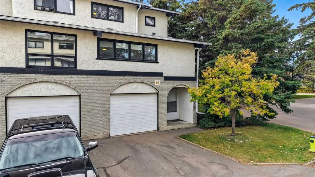 5400 Dalhousie Drive NW, #51