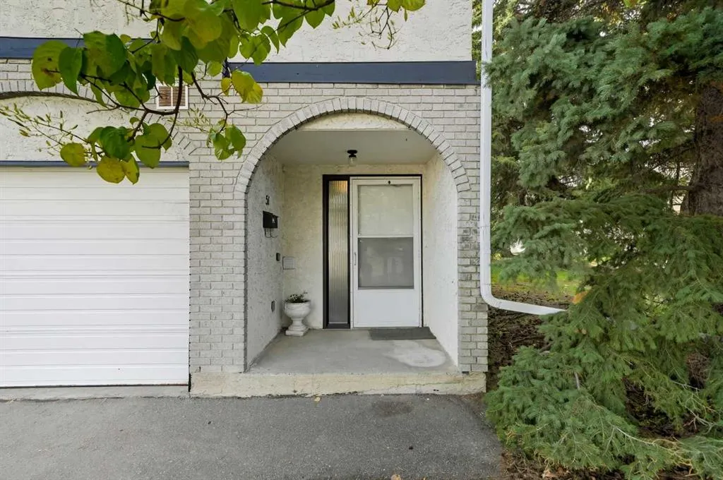 5400 Dalhousie Drive NW, #51