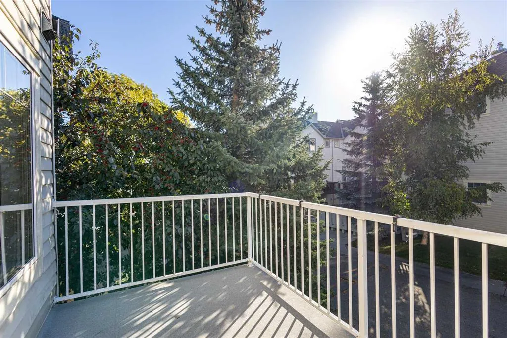 209 Copperfield Lane SE