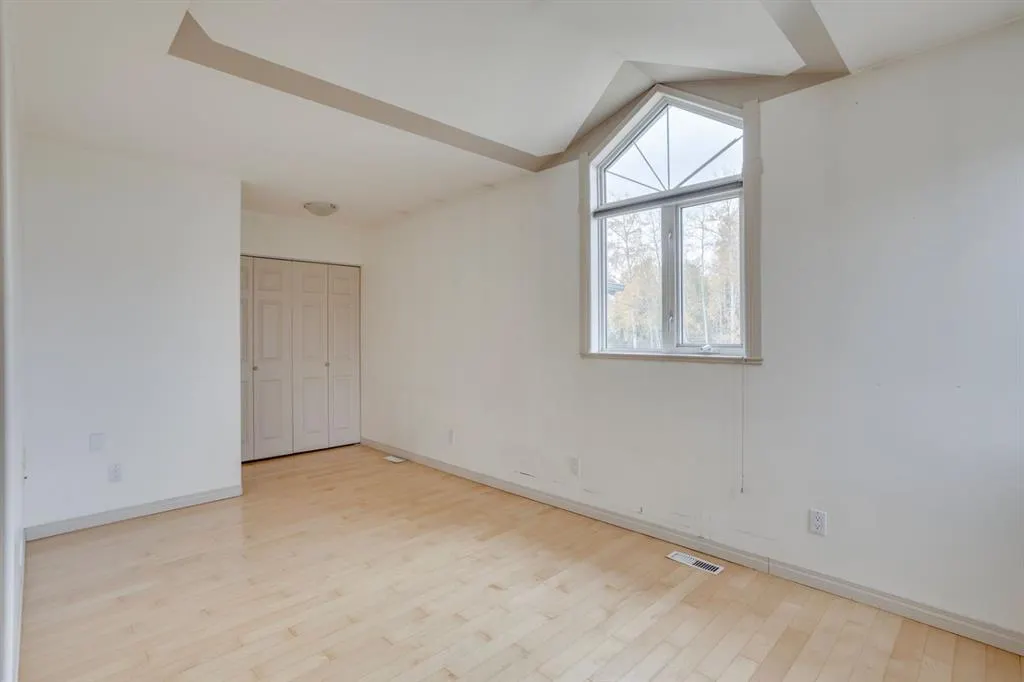 120 Westwood Drive
