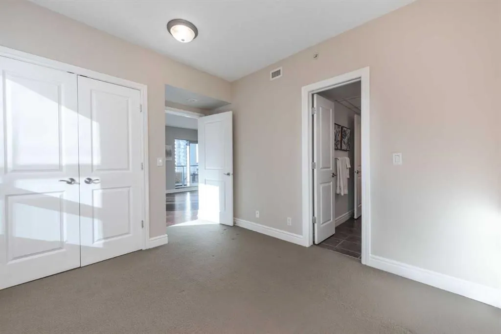 920 5 Avenue SW, #1807