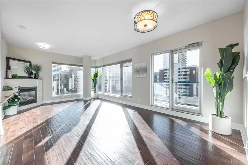 920 5 Avenue SW, #1807