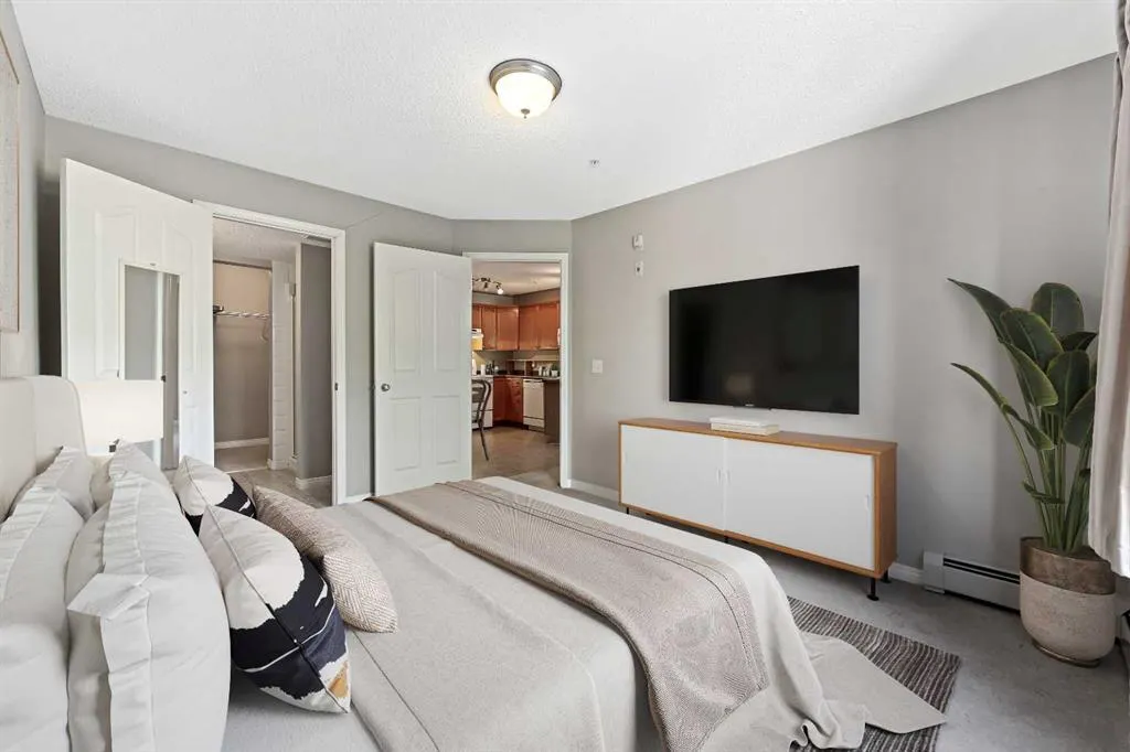 369 Rocky Vista Park NW, #212