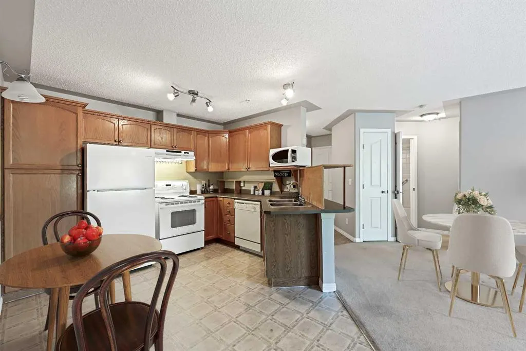 369 Rocky Vista Park NW, #212
