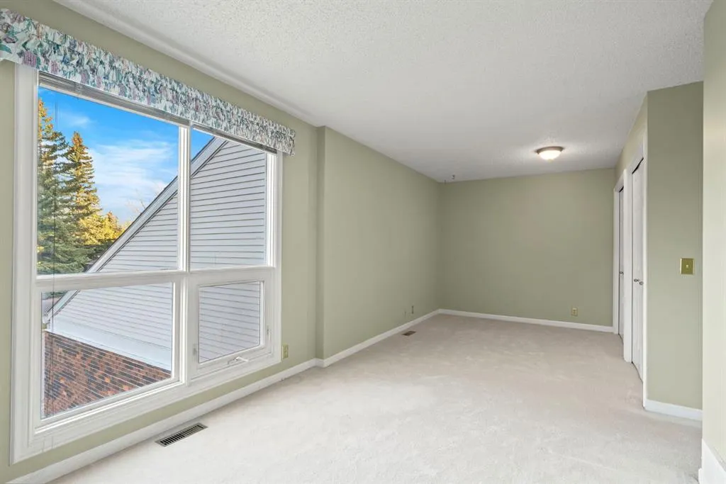 275 Woodridge Drive SW, #23