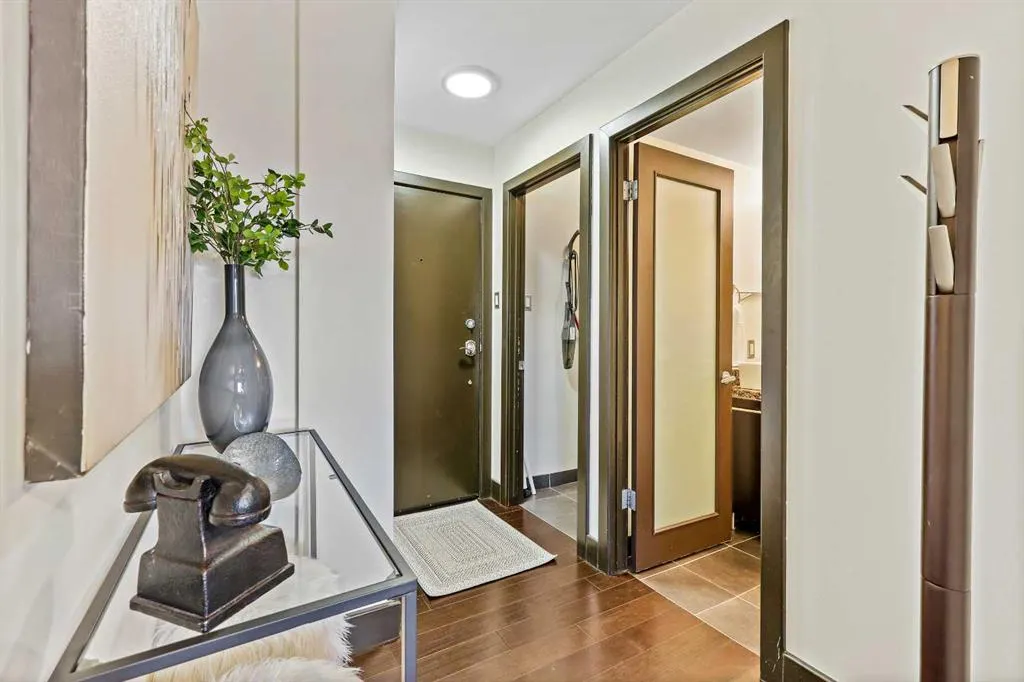1709 19 Avenue SW, #302
