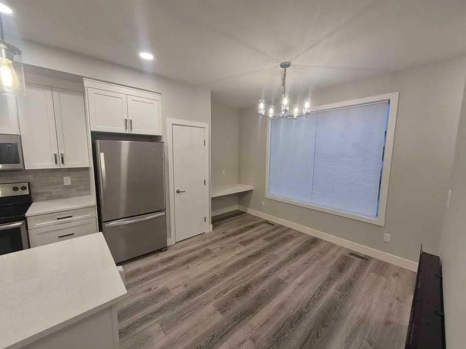 1155 Coalbrook Place W