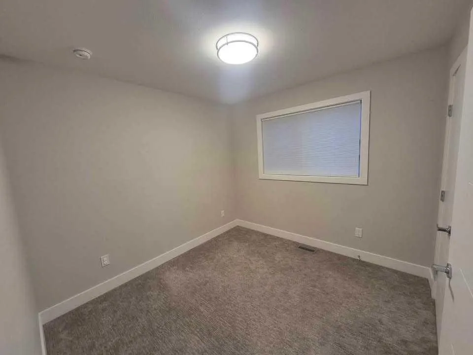 1155 Coalbrook Place W
