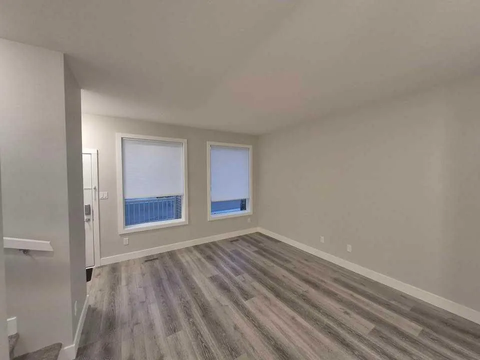 1155 Coalbrook Place W