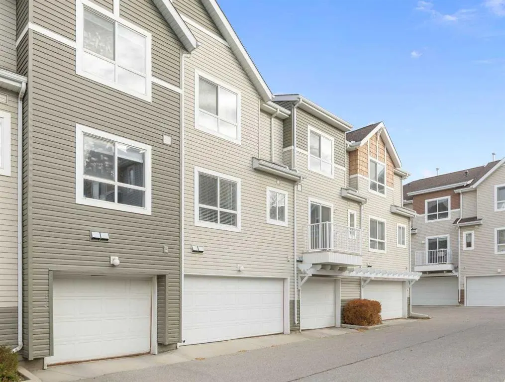 177 Tuscany Court NW