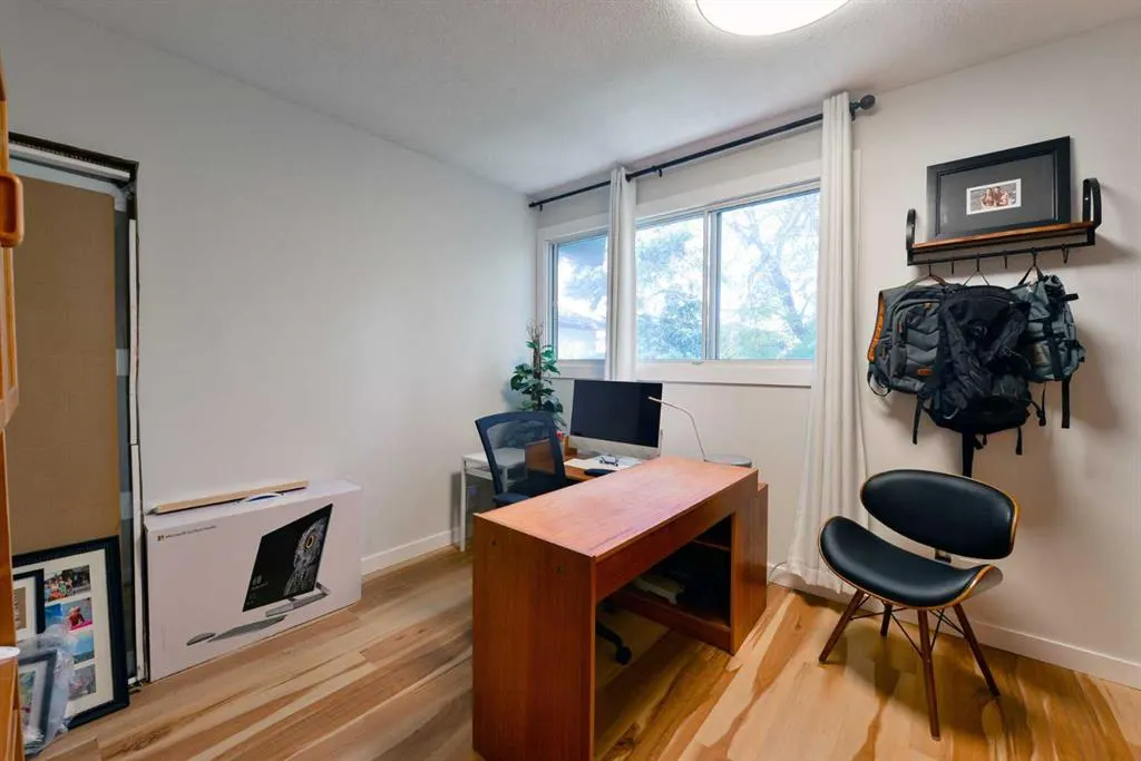 6304 Crowchild Trail SW