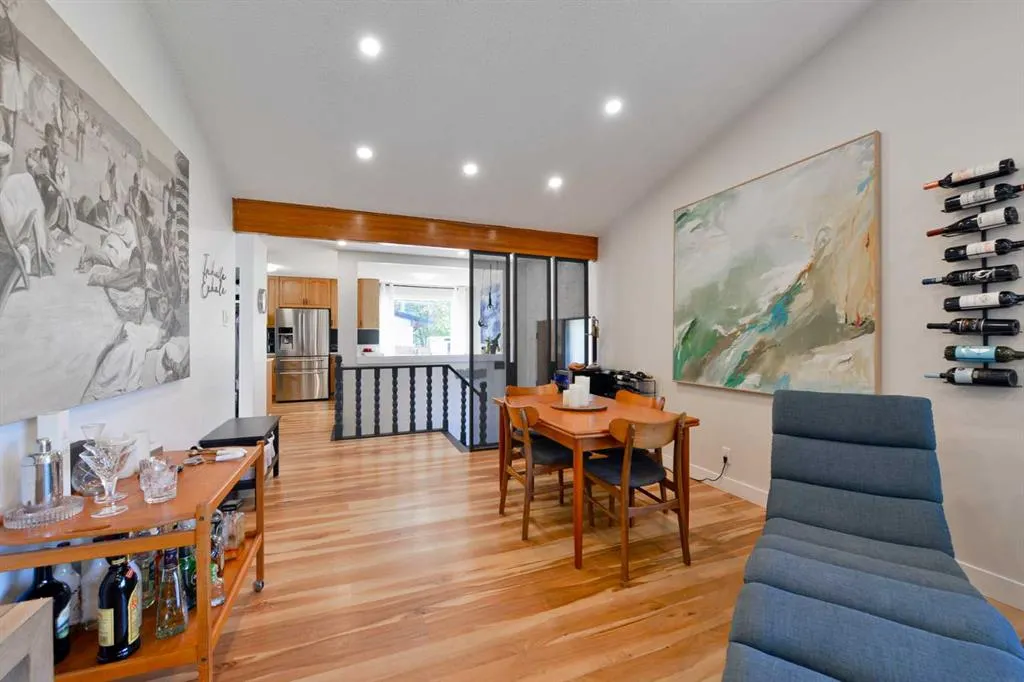6304 Crowchild Trail SW