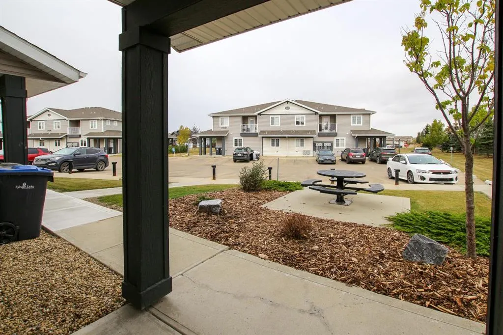 43 Reid Court, #102