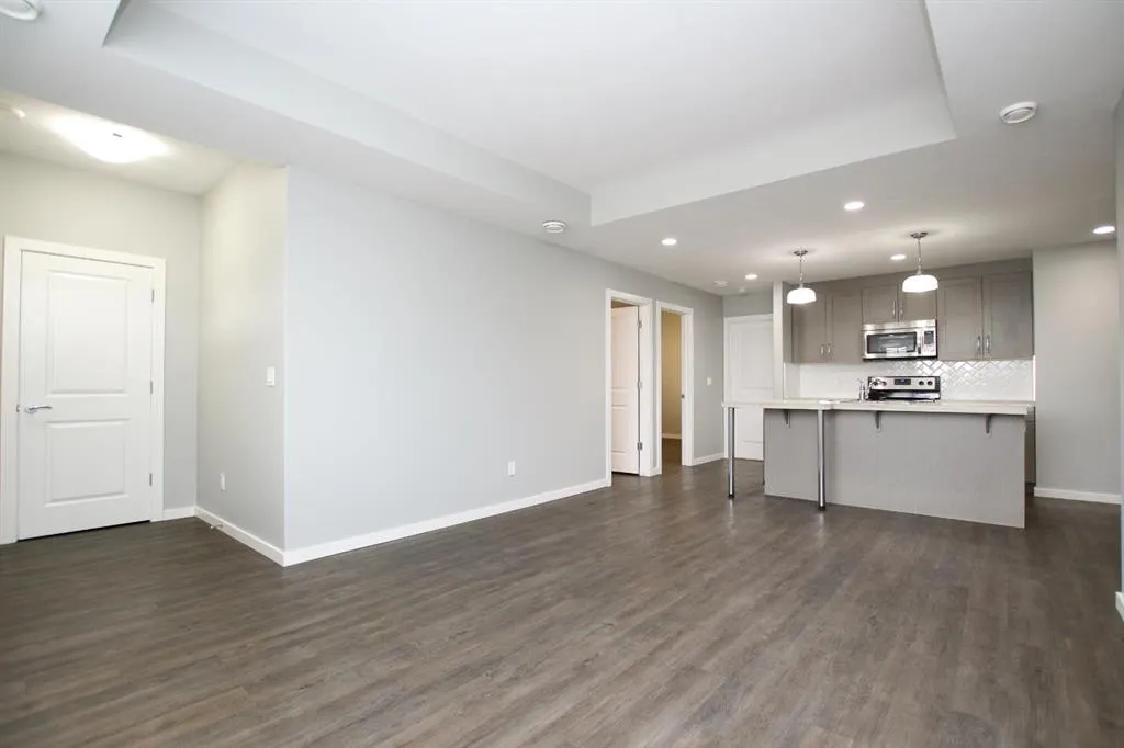 43 Reid Court, #102