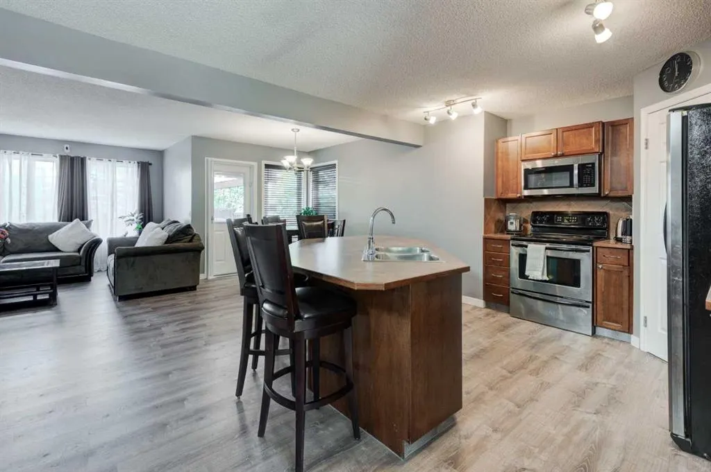 30 Everoak Gardens SW