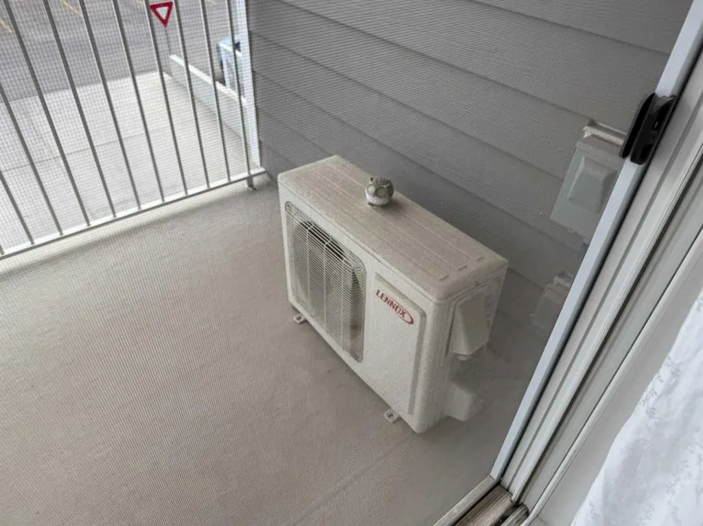 100 Auburn  Meadows Common SE, #203