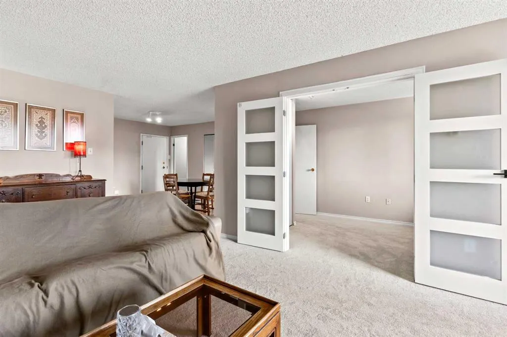718 12 Avenue SW, #704