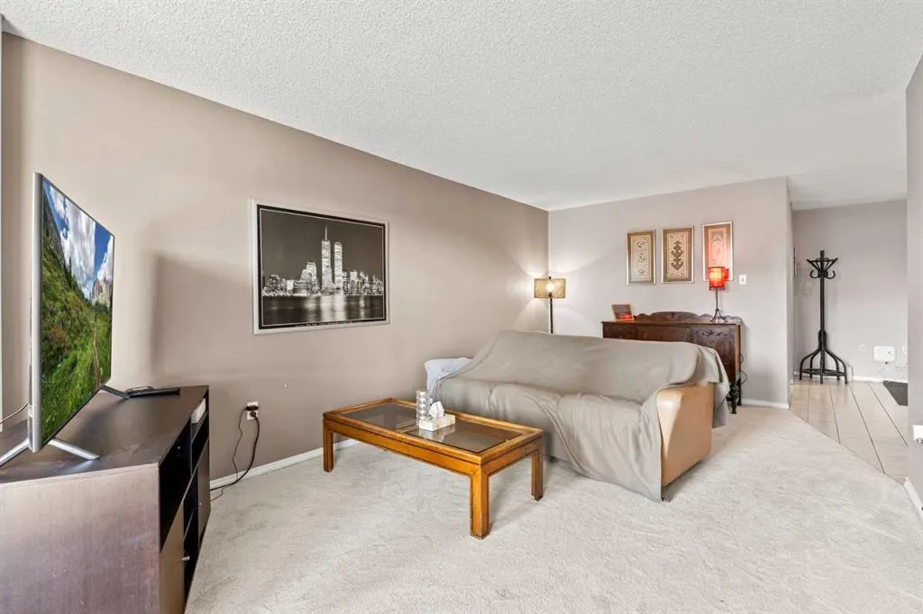 718 12 Avenue SW, #704