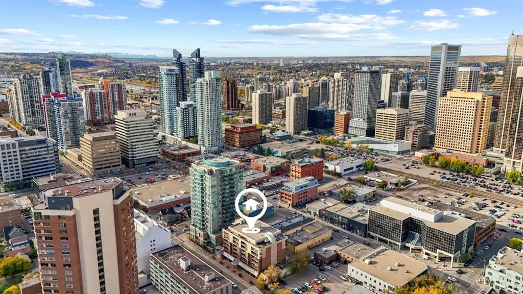 718 12 Avenue SW, #704