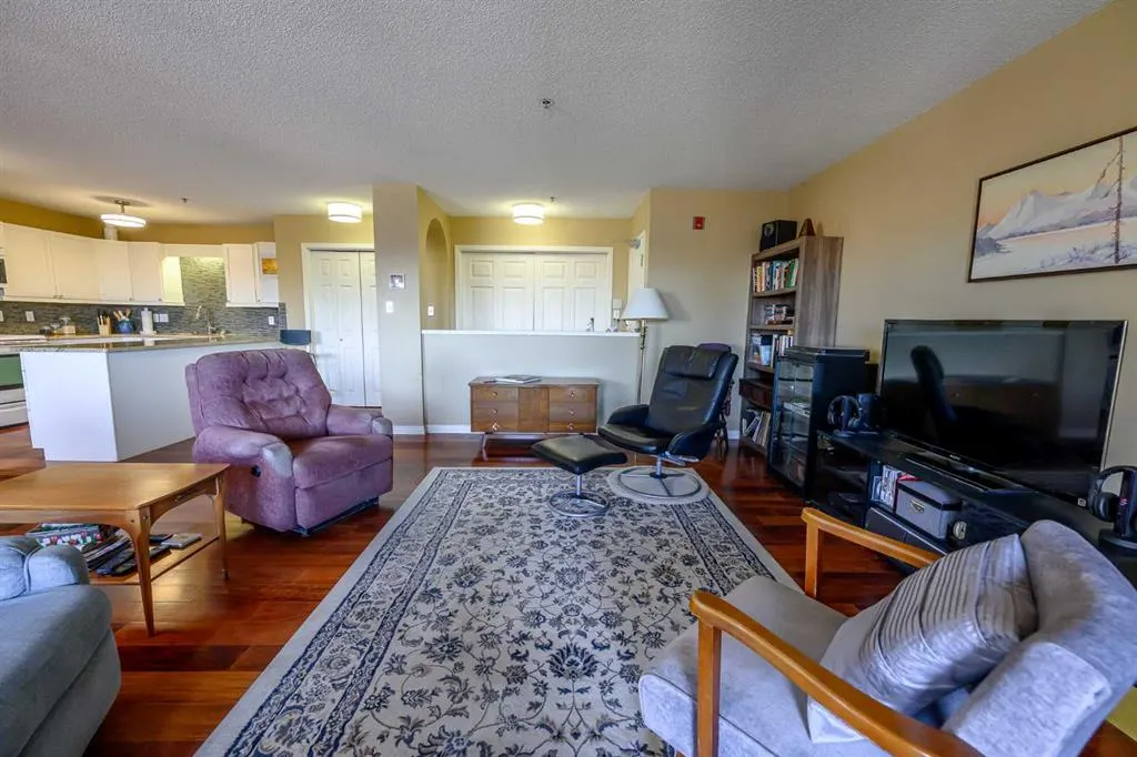 9919 99 Avenue, #209