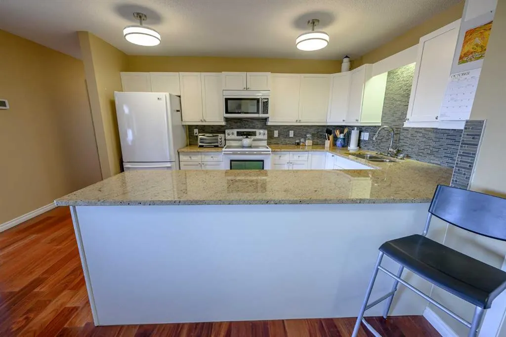 9919 99 Avenue, #209