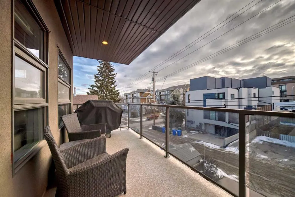 1707 27 Avenue SW, #204