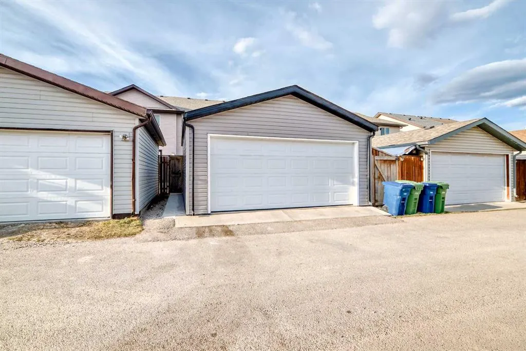 290 Luxstone Way SW
