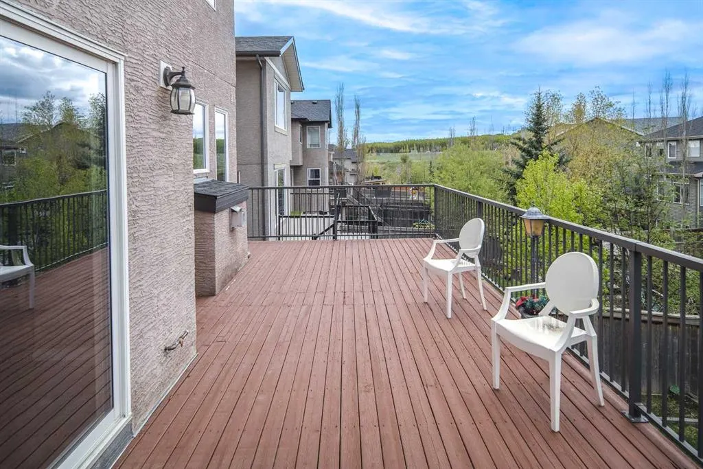 105 Aspen Stone Road SW
