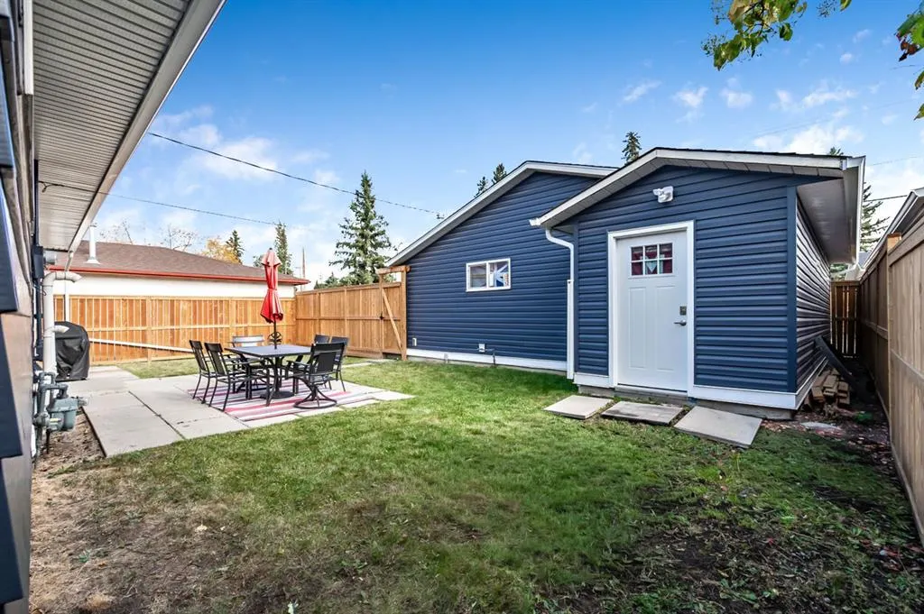 128 Queen Alexandra Close SE