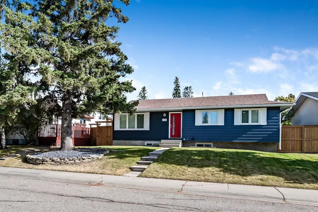 128 Queen Alexandra Close SE