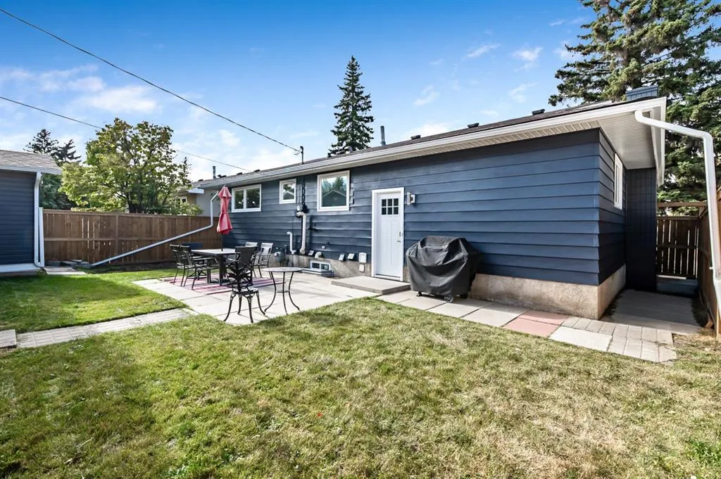128 Queen Alexandra Close SE