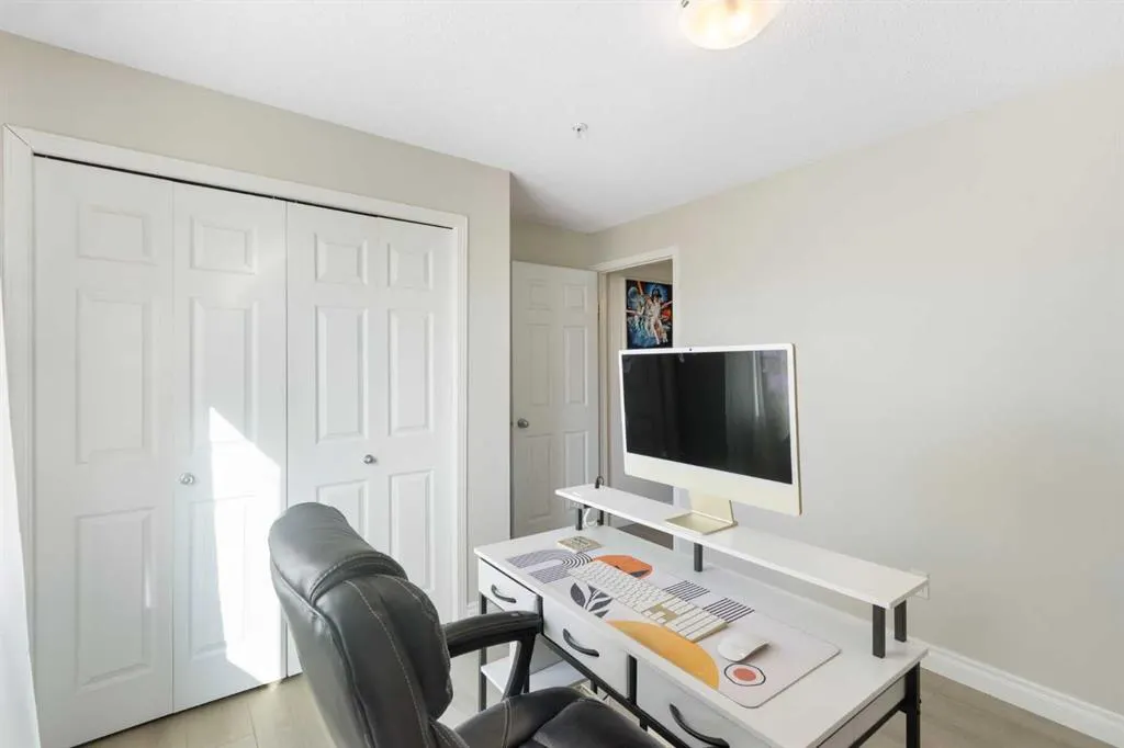 505 Railway Street W, #2204