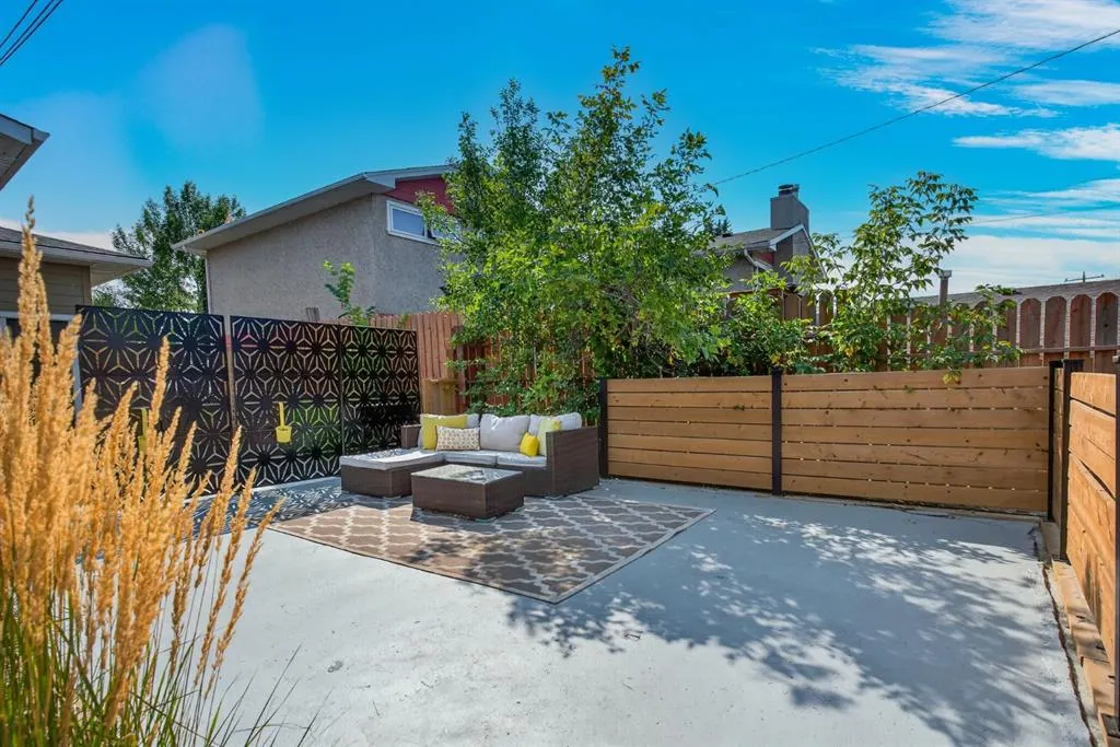 35 Fairview Drive SE