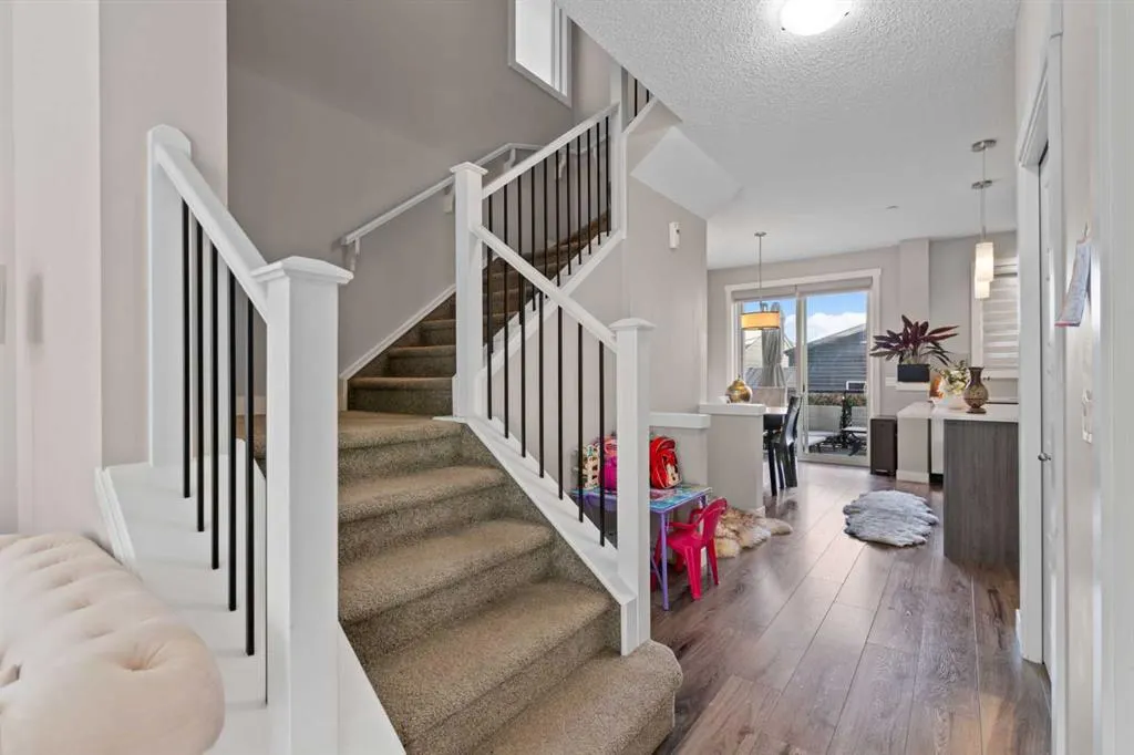 128 Livingston Parade NE