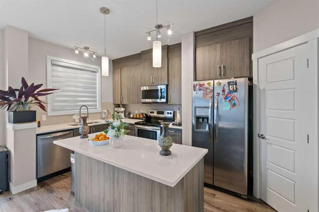 128 Livingston Parade NE