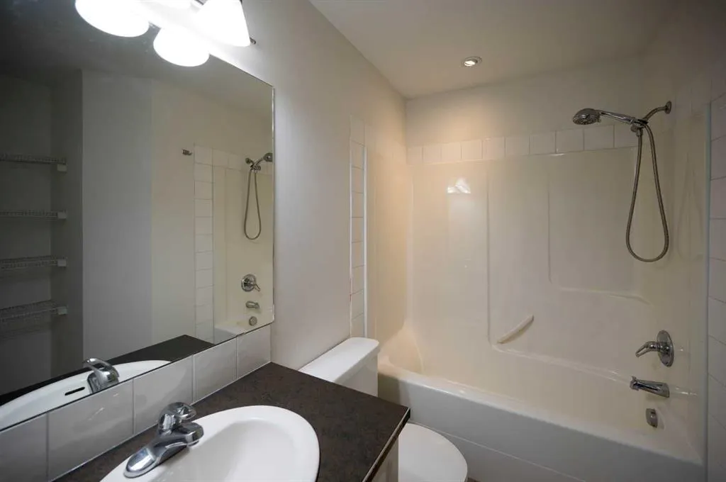 1000 Applevillage Court SE, #310