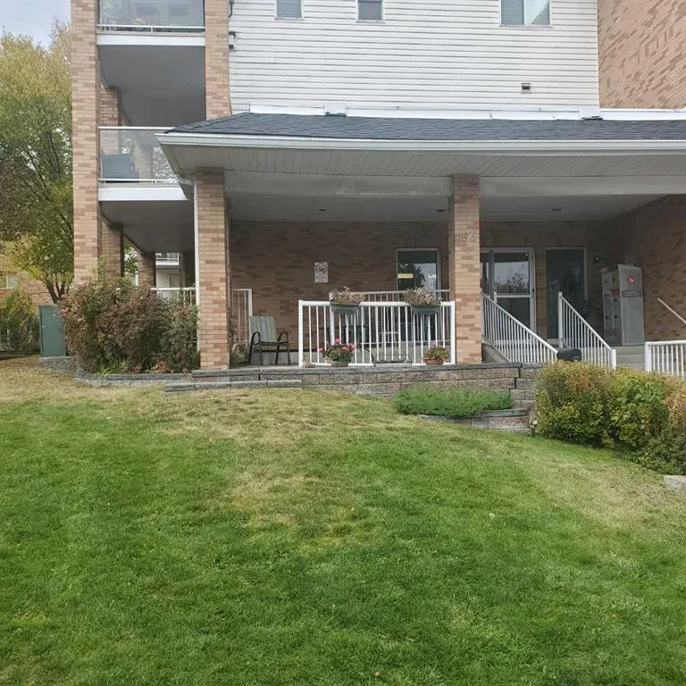 165 Manora Place NE, #222