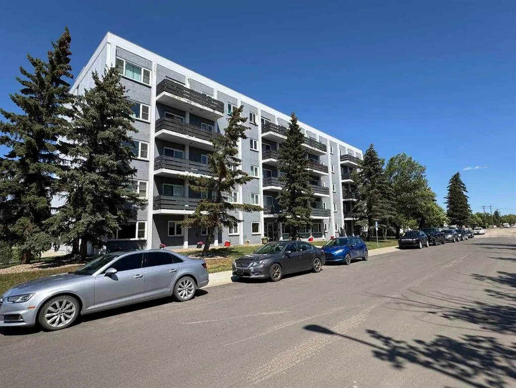 10230 106 Avenue, #104