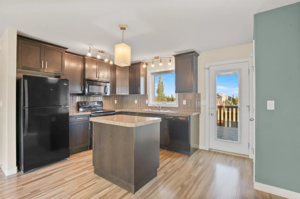 130 Larsen Crescent