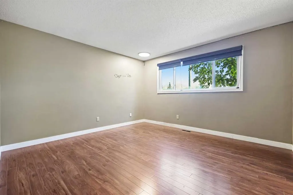 256 Cedarpark Drive SW